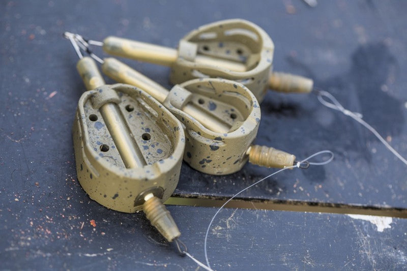 Guru Extra Distance Hybrid Feeder
