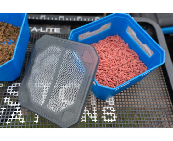 Preston Innovations 3 Pint Venta Window Bait Tub