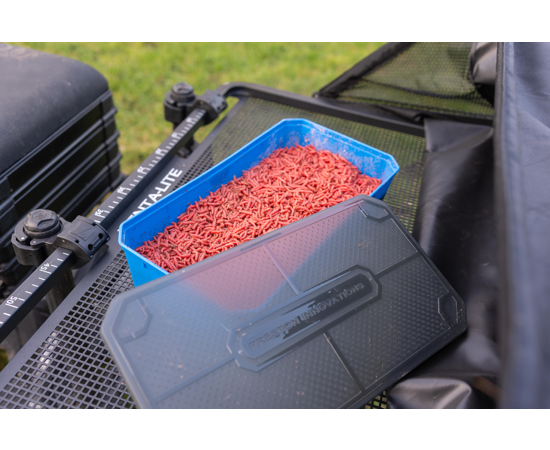 Preston Innovations 6 Pint Bait Tub