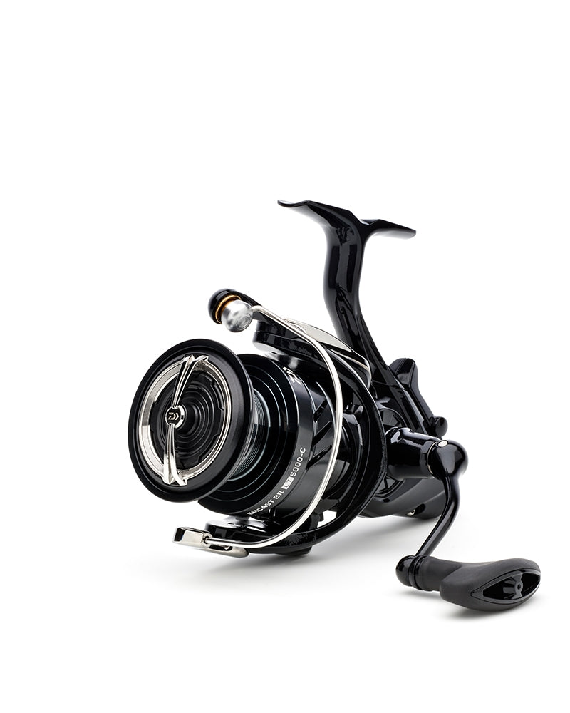 daiwa 19 emcast br lt reel Daiwa 19 Emcast BR LT – Lightweight & Tough Bait Runner Reel